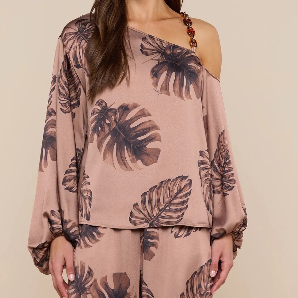 L'AGENCE Asami Chain One Shoulder Blouse